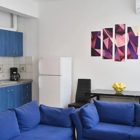 A Modern Bright Studio In The Center Of Kastoria Exterior photo