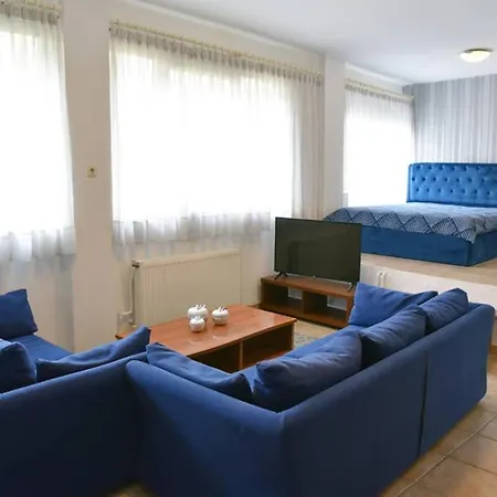 A Modern Bright Studio In The Center Of Kastoria Exterior photo