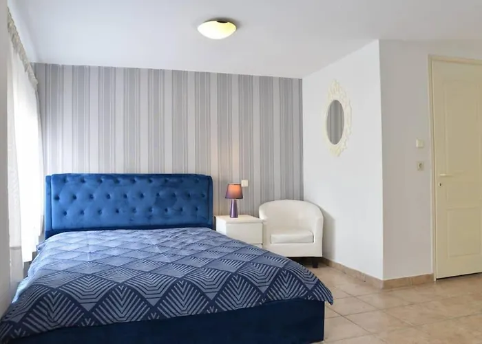 A Modern Bright Studio In The Center Of Kastoria