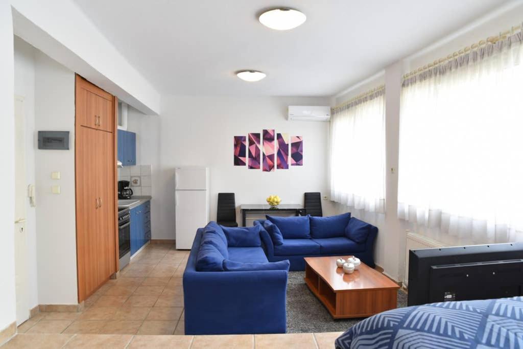A Modern Bright In The Center Of *